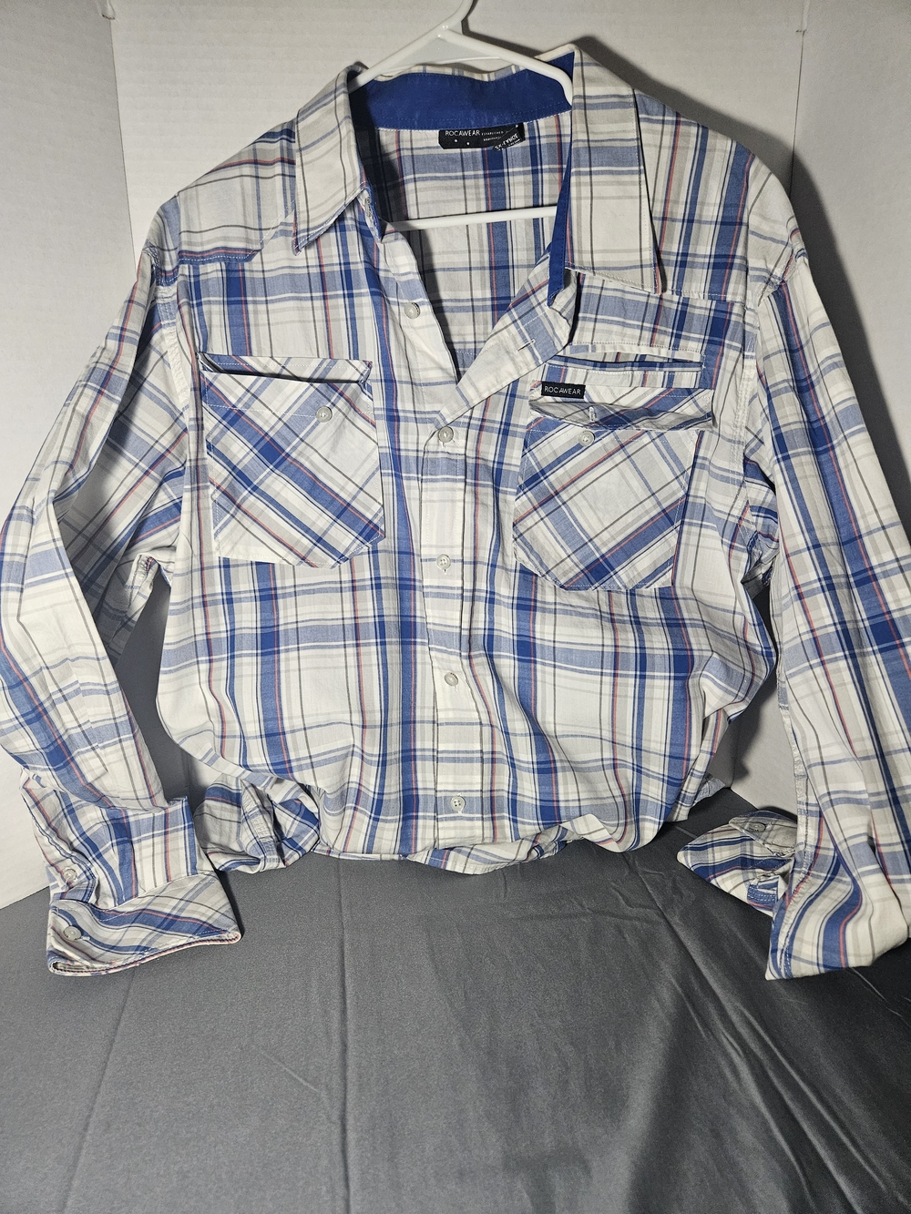 Rocawear White Plaid Button-Down Shirt with Blue Accents